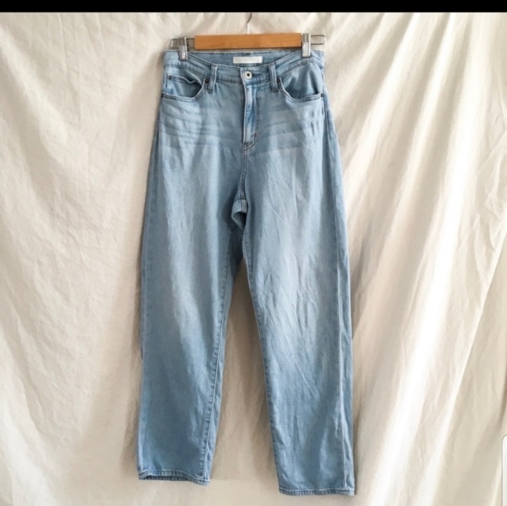Boyfriend / mom jeans